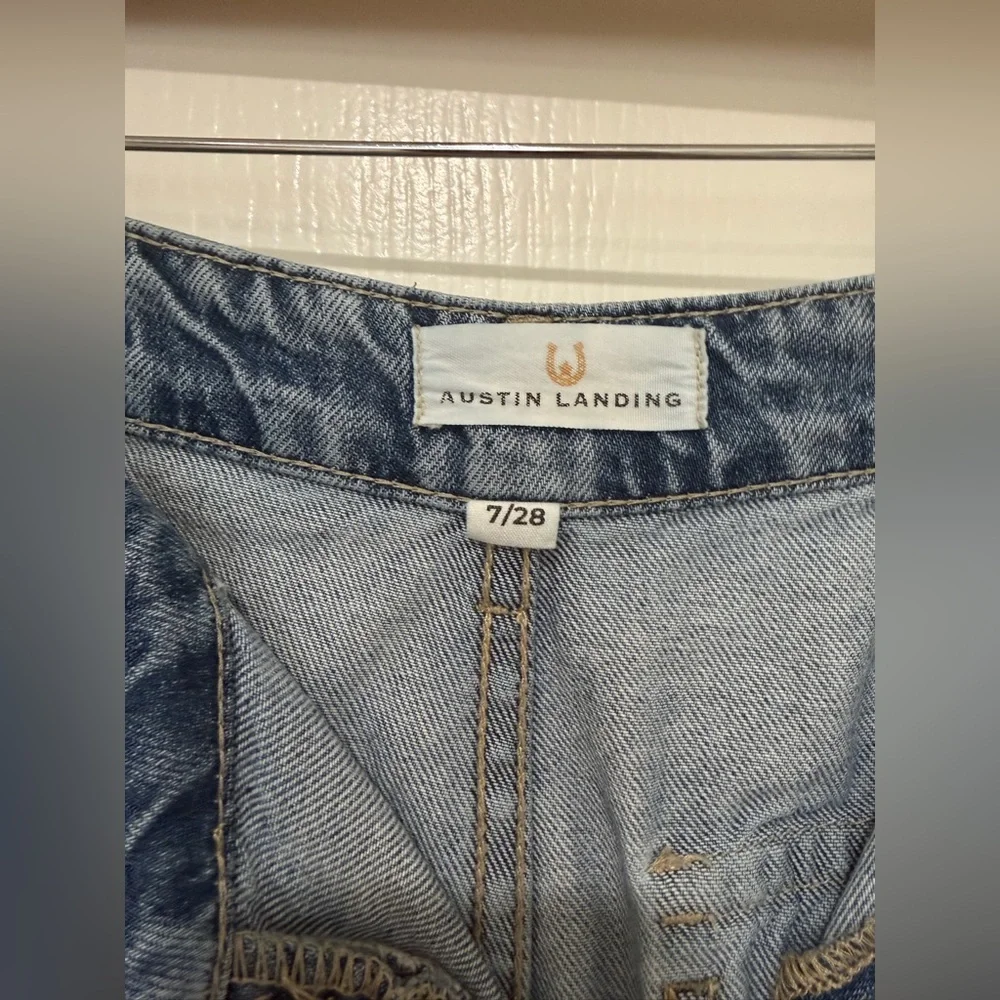 Y2K Austin Landing Cargo Denim Capri Pants Wide Leg Pocket Jeans 7/28